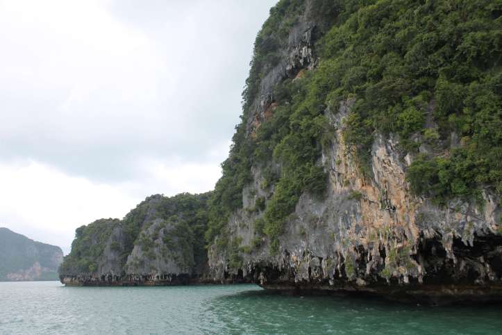 On the way to Hong Island