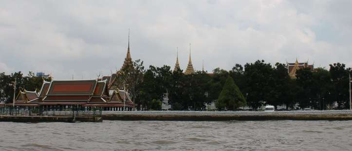 First glimpse of Grand Palace